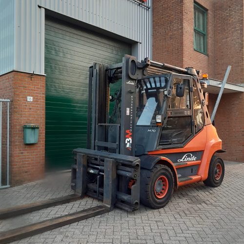 LINDE H70D-01 (396) 2010 met vorkversteller en sideshift