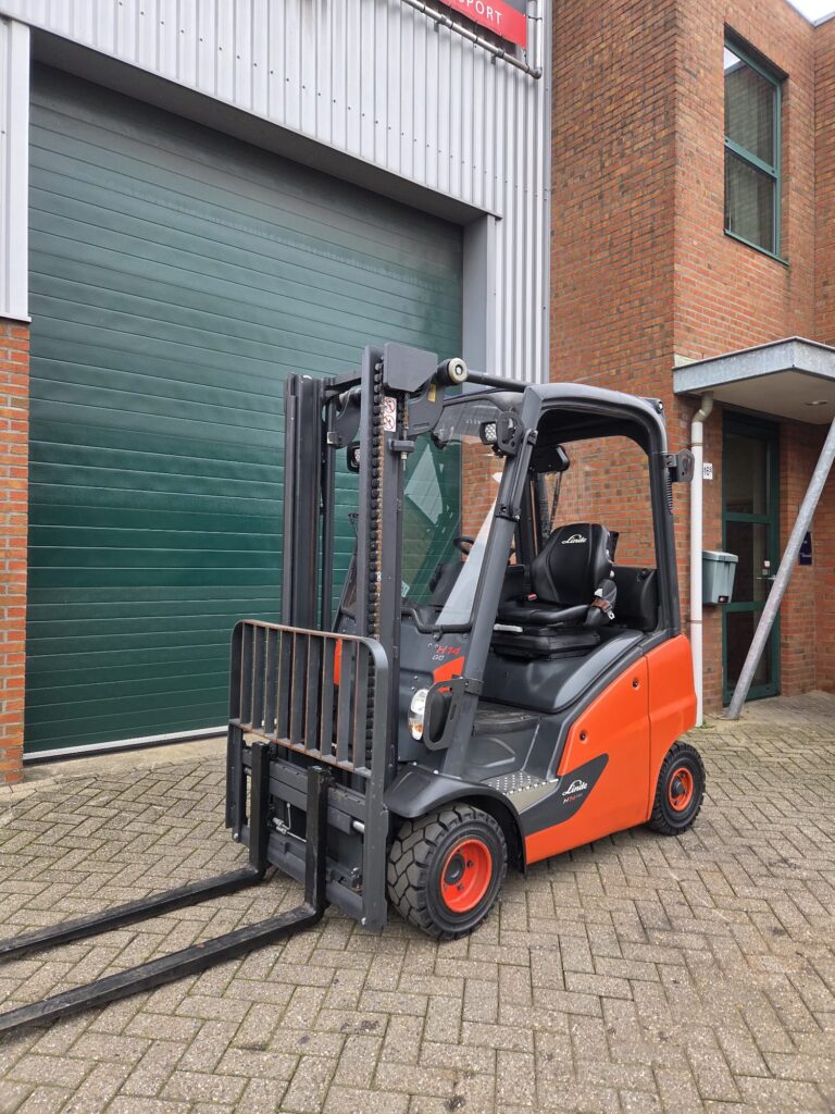 LINDE H14D-01 (391) 2018 DIESEL HEFTRUCK LINDE H14D-01 (391) 2018 DIESEL HEFTRUCK