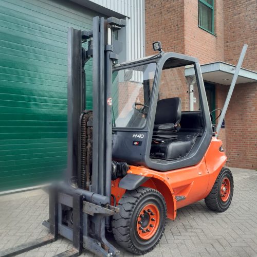 LINDE H40T ( 352 ) 1990 LPG Heftruck met Standard mast 3700mm en sideshift