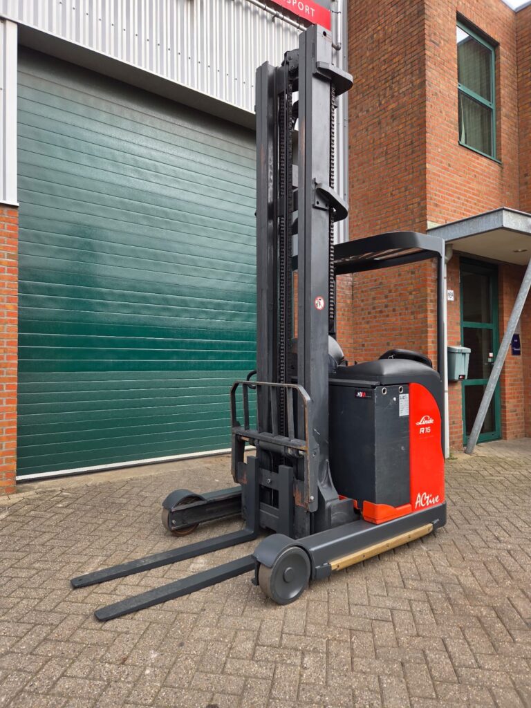 LINDE R16 (115) 2004 REACHTRUCK LINDE R16 (115) 2004 REACHTRUCK